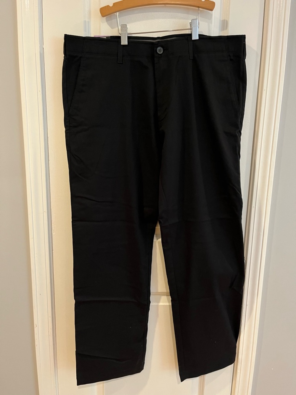 Haggar Black Chino Pants - Straight Fit
